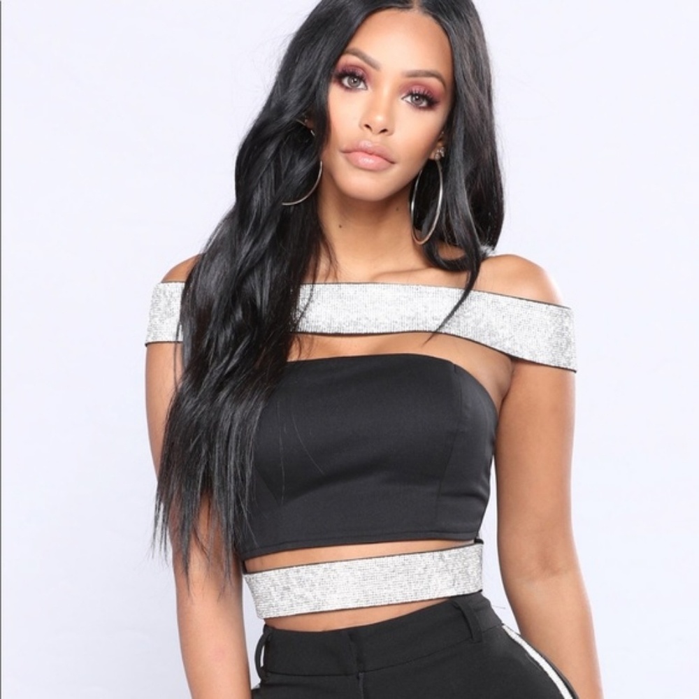 💎 Rhinestone Off The Shoulder Top